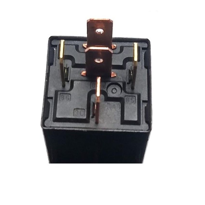 Ridetech 31900022 30 amp relay with prewired relay socket.