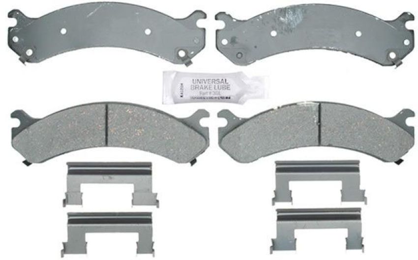 Raybestos ATD784C Raybestos AT Overstock Ceramic Brake Pad Set