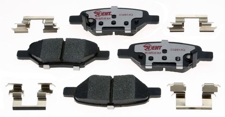 Raybestos EHT1033H Raybestos Element3 Hybrid Brake Pad Set
