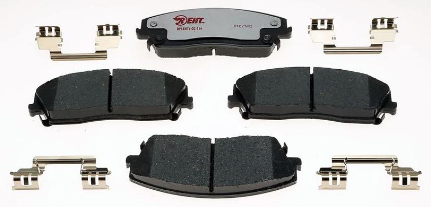 Raybestos EHT1056H Raybestos Element3 Hybrid Brake Pad Set
