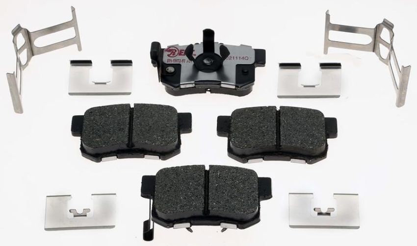 Raybestos EHT1086H Raybestos Element3 Hybrid Brake Pad Set