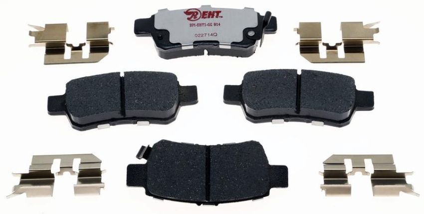 Raybestos EHT1088H Raybestos Element3 Hybrid Brake Pad Set