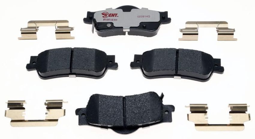 Raybestos EHT1352H Raybestos Element3 Hybrid Brake Pad Set