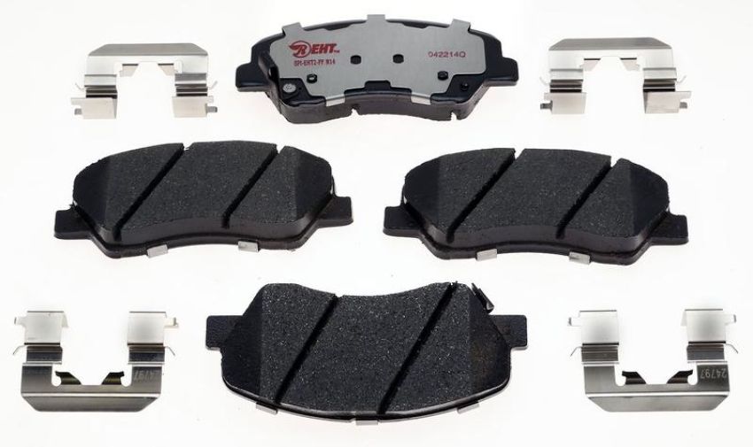 Raybestos EHT1593H Raybestos Element3 Hybrid Brake Pad Set
