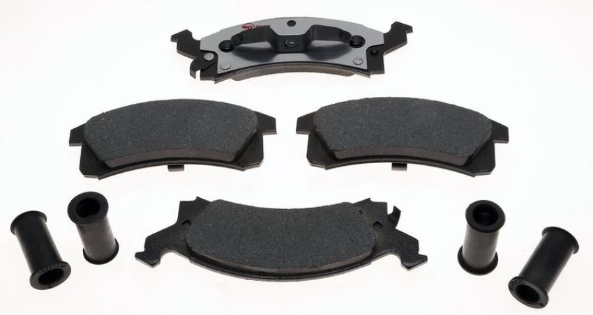 Raybestos EHT506H Raybestos Element3 Hybrid Brake Pad Set