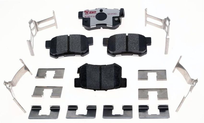 Raybestos EHT537H Raybestos Element3 Hybrid Brake Pad Set