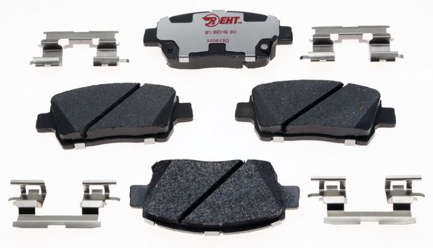 Raybestos EHT822H Raybestos Element3 Hybrid Brake Pad Set