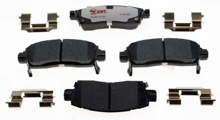 Raybestos EHT883H Raybestos Element3 Hybrid Brake Pad Set