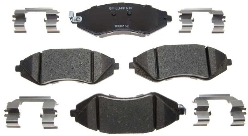 Raybestos MGD1035CH Raybestos R-Line Ceramic Brake Pad Set