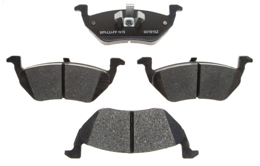 Raybestos MGD1055C Raybestos R-Line Ceramic Brake Pad Set