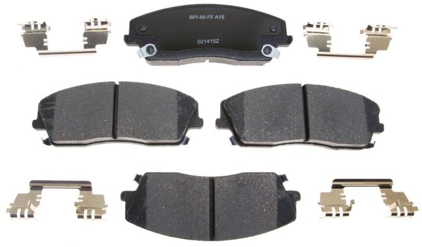 Raybestos MGD1056CH Raybestos R-Line Ceramic Brake Pad Set
