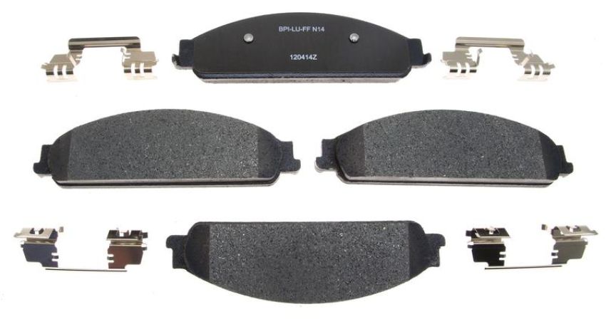 Raybestos MGD1070CH Raybestos R-Line Ceramic Brake Pad Set