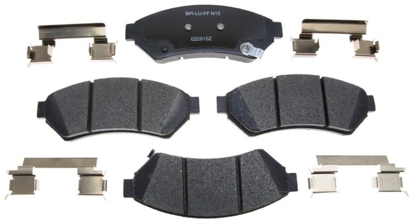 Raybestos MGD1075CH Raybestos R-Line Ceramic Brake Pad Set