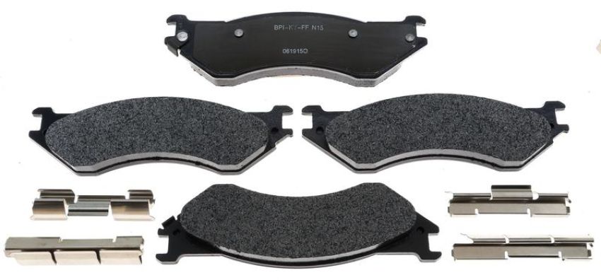 Raybestos MGD1077MH Raybestos R-Line Metallic Brake Pad Set