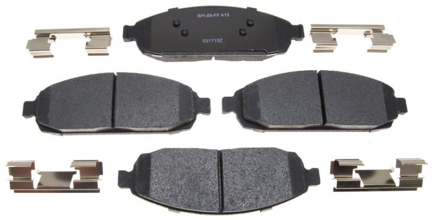 Raybestos MGD1080CH Raybestos R-Line Ceramic Brake Pad Set