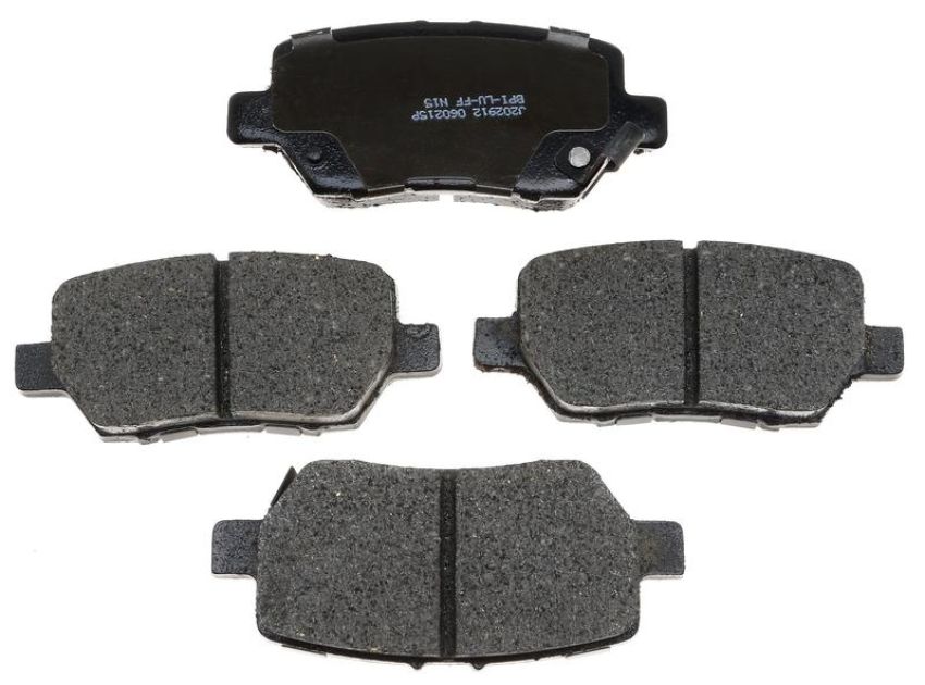 Raybestos MGD1090C Raybestos R-Line Ceramic Brake Pad Set