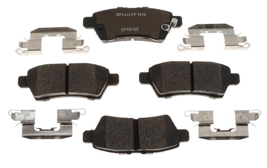 Raybestos MGD1101CH Raybestos R-Line Ceramic Brake Pad Set