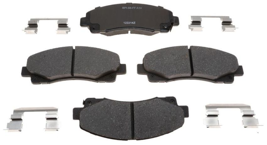 Raybestos MGD1102CH Raybestos R-Line Ceramic Brake Pad Set
