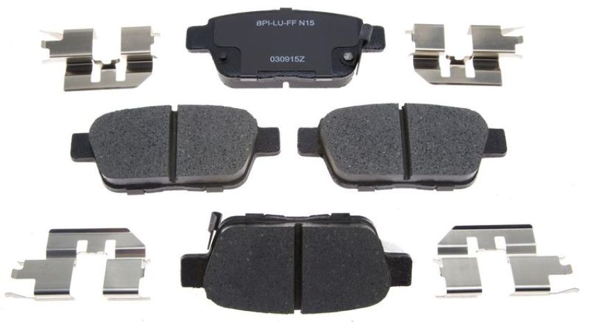Raybestos MGD1103CH Raybestos R-Line Ceramic Brake Pad Set
