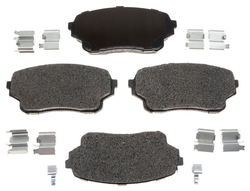Raybestos MGD1105CH Raybestos R-Line Ceramic Brake Pad Set