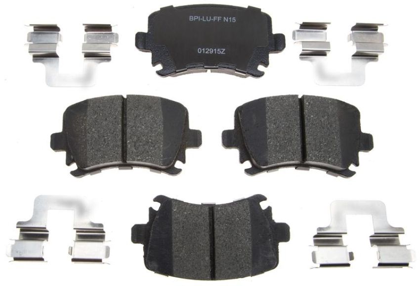 Raybestos MGD1108CH Raybestos R-Line Ceramic Brake Pad Set