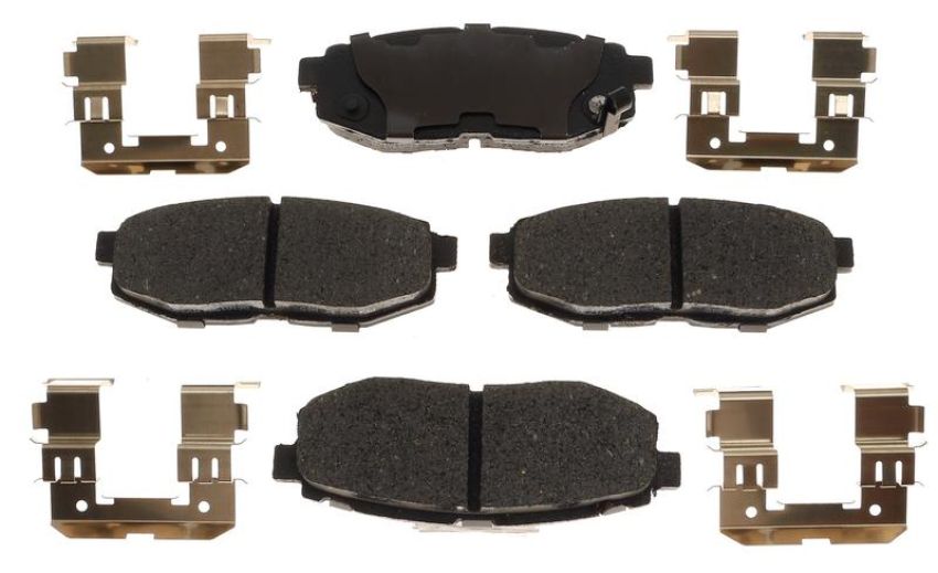 Raybestos MGD1124CH Raybestos R-Line Ceramic Brake Pad Set