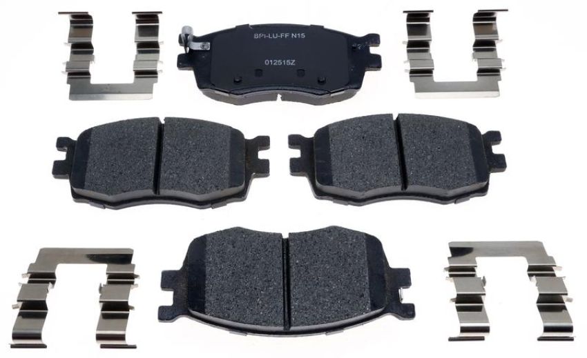 Raybestos MGD1156CH Raybestos R-Line Ceramic Brake Pad Set