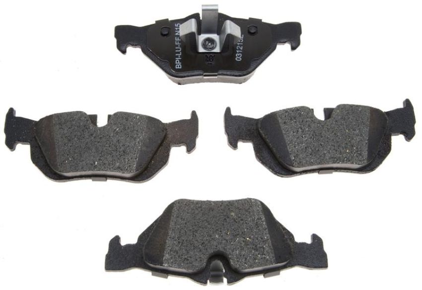 Raybestos MGD1171C Raybestos R-Line Ceramic Brake Pad Set
