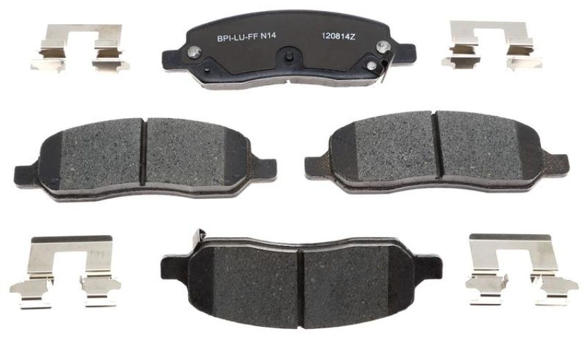 Raybestos MGD1172CH Raybestos R-Line Ceramic Brake Pad Set
