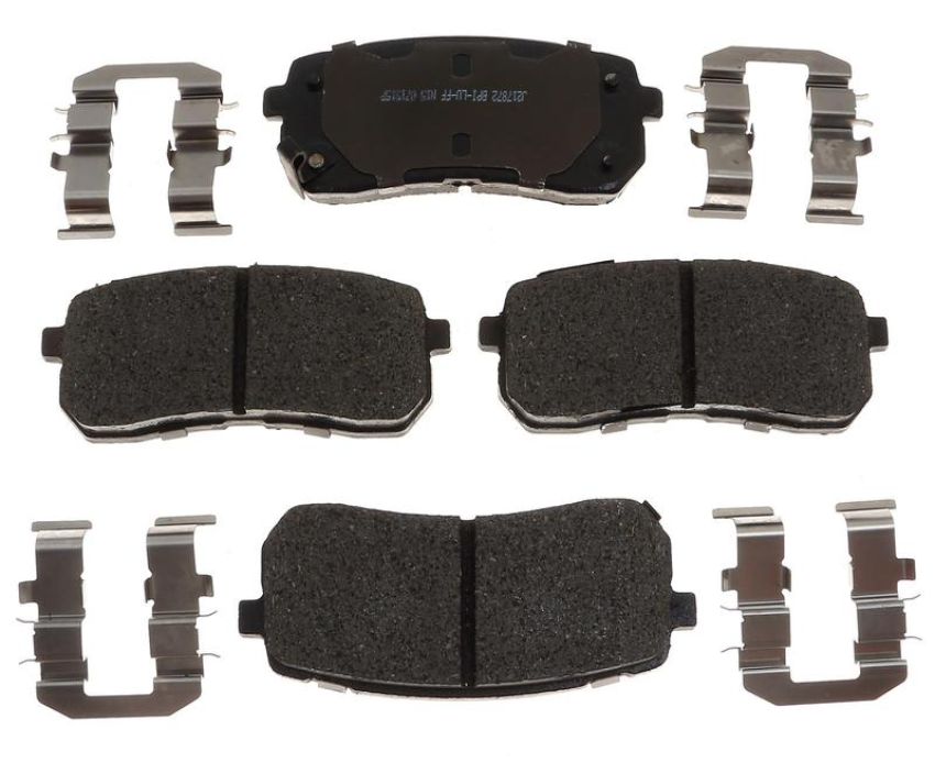 Raybestos MGD1302CH Raybestos R-Line Ceramic Brake Pad Set