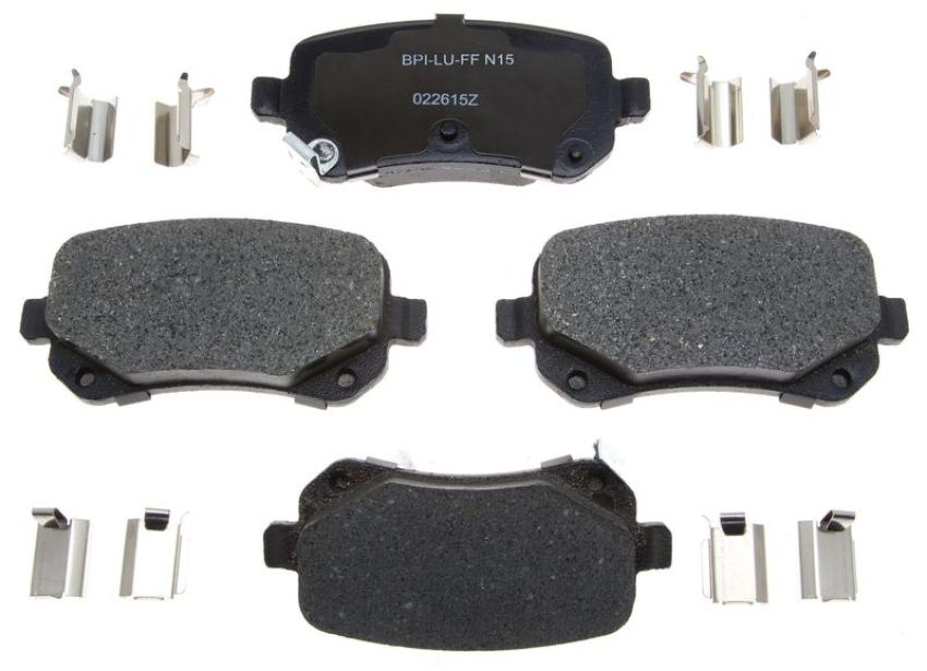 Raybestos MGD1326CH Raybestos R-Line Ceramic Brake Pad Set