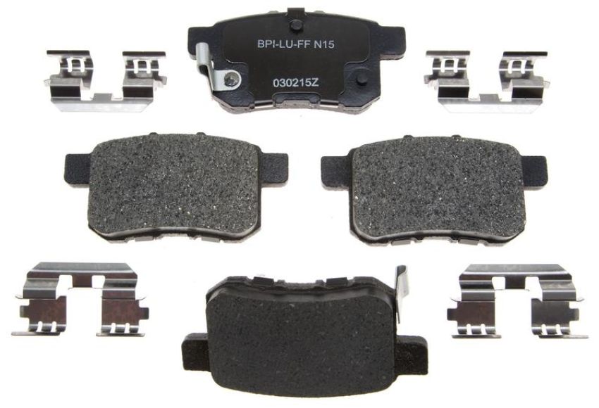 Raybestos MGD1336CH Raybestos R-Line Ceramic Brake Pad Set