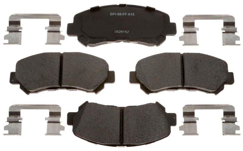 Raybestos MGD1338CH Raybestos R-Line Ceramic Brake Pad Set