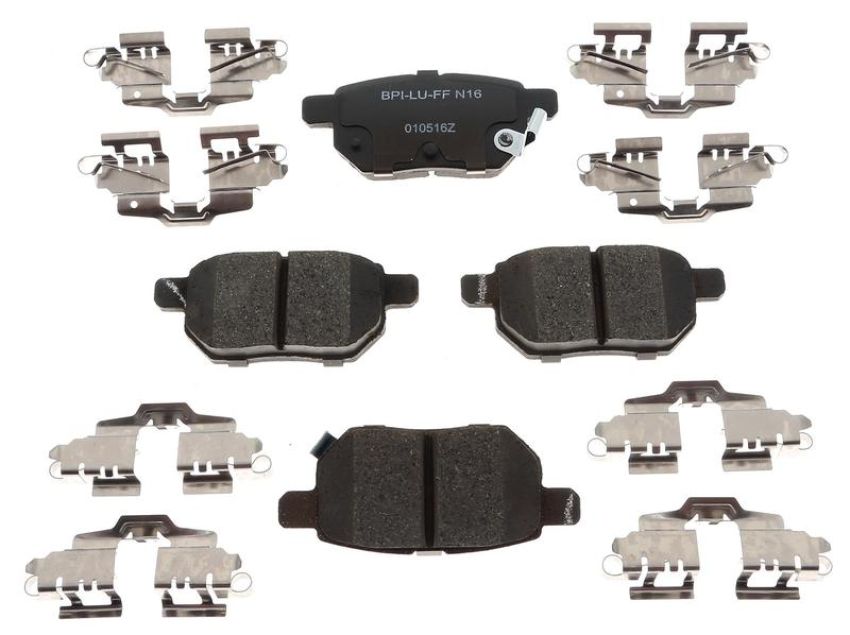 Raybestos MGD1354CH Raybestos R-Line Ceramic Brake Pad Set