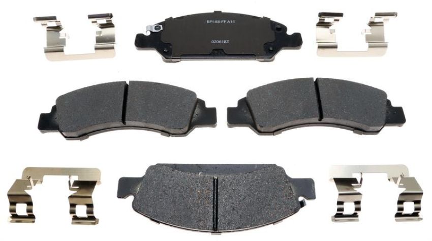Raybestos MGD1363CH Raybestos R-Line Ceramic Brake Pad Set