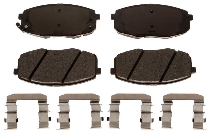 Raybestos MGD1397CH Raybestos R-Line Ceramic Brake Pad Set