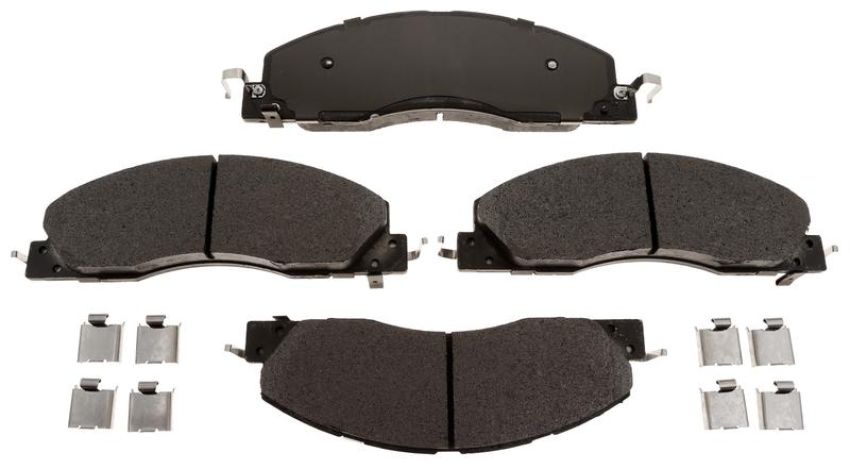 Raybestos MGD1399MH Raybestos R-Line Metallic Brake Pad Set