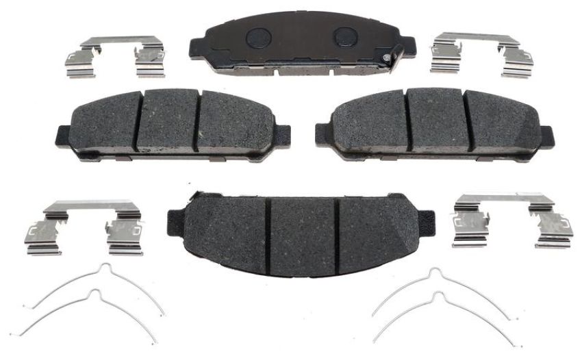 Raybestos MGD1401CH Raybestos R-Line Ceramic Brake Pad Set