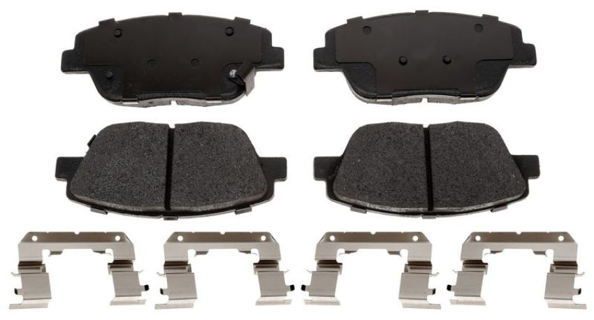 Raybestos MGD1444CH Raybestos R-Line Ceramic Brake Pad Set