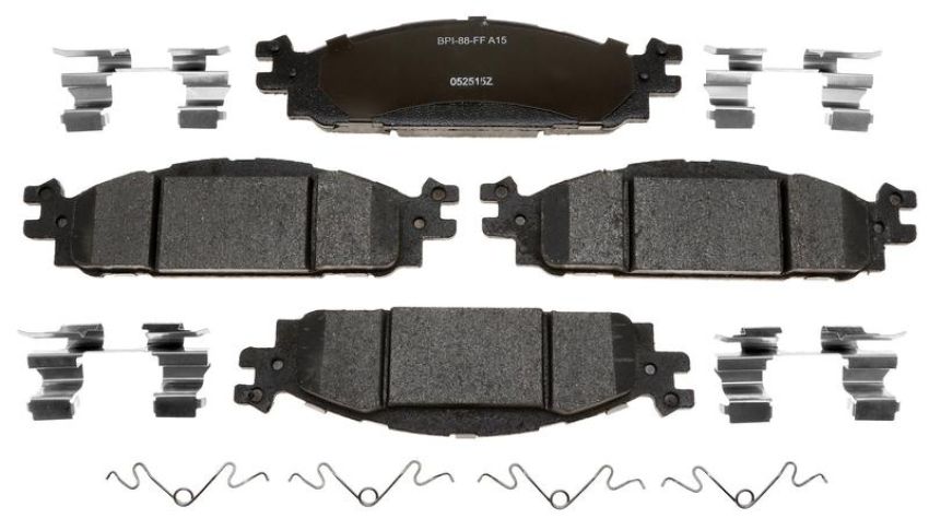 Raybestos MGD1508CH Raybestos R-Line Ceramic Brake Pad Set