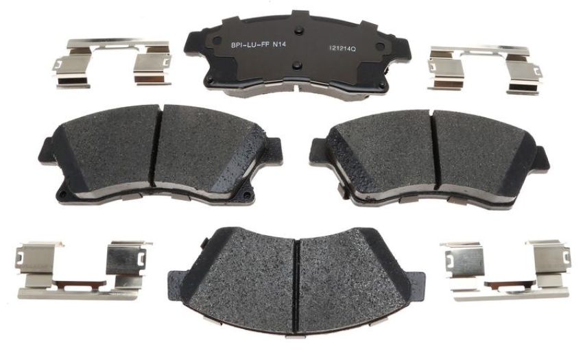 Raybestos MGD1522CH Raybestos R-Line Ceramic Brake Pad Set