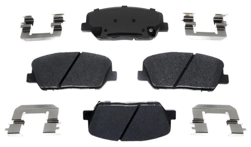 Raybestos MGD1675CH Raybestos R-Line Ceramic Brake Pad Set