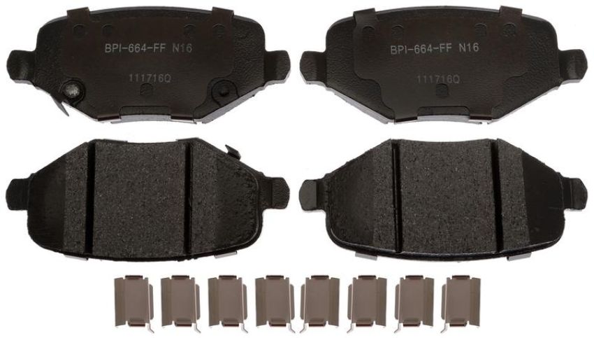 Raybestos MGD1719CH Raybestos R-Line Ceramic Brake Pad Set