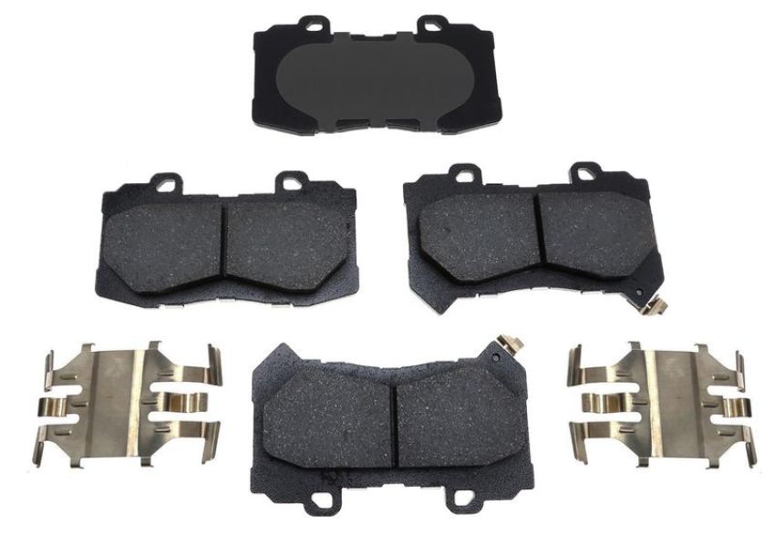 Raybestos MGD1802CH Raybestos R-Line Ceramic Brake Pad Set