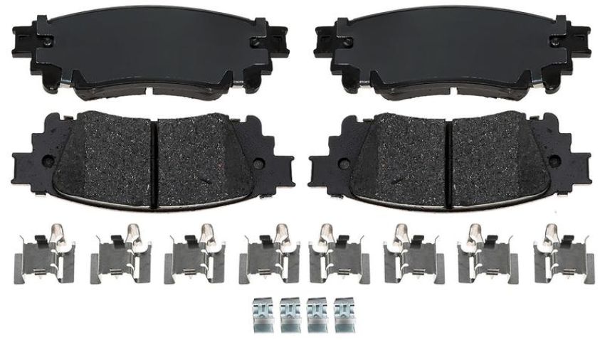 Raybestos MGD1805CH Raybestos R-Line Ceramic Brake Pad Set