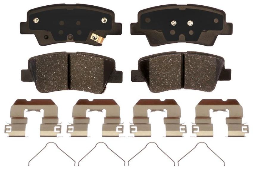 Raybestos MGD1812CH Raybestos R-Line Ceramic Brake Pad Set