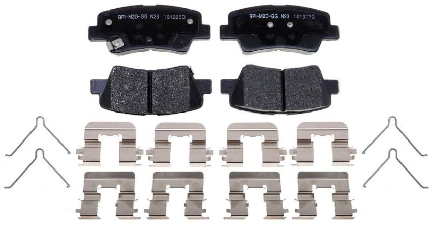 Raybestos MGD1813CH Raybestos R-Line Ceramic Brake Pad Set