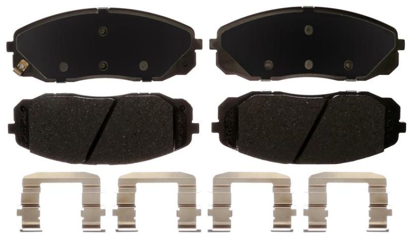 Raybestos MGD1814CH Raybestos R-Line Ceramic Brake Pad Set