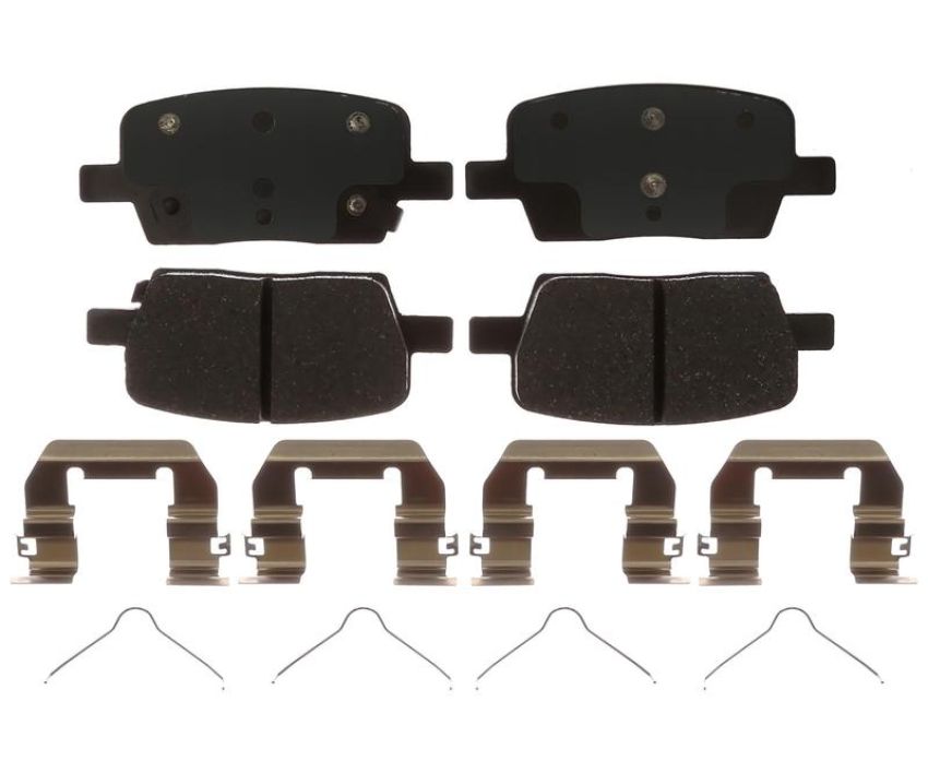 Raybestos MGD1914CH Raybestos R-Line Ceramic Brake Pad Set