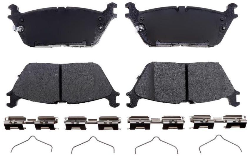 Raybestos MGD2169CH Raybestos R-Line Ceramic Brake Pad Set